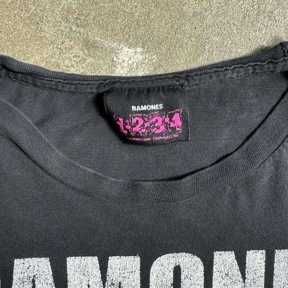 Ramones • 2007 Tshirt - Picture 3 of 3